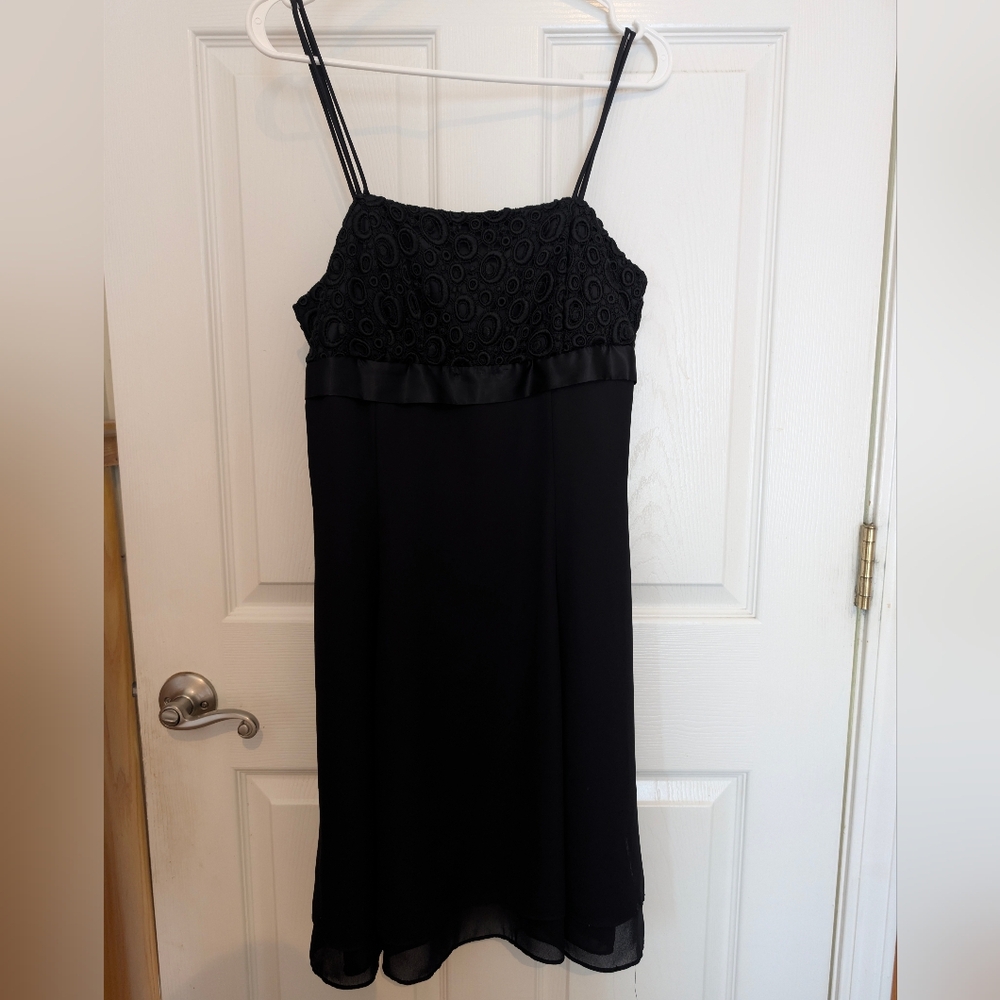 Elegant Black Lace Dress